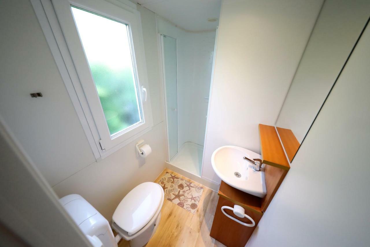 Mobile Home Grbe Нін Екстер'єр фото