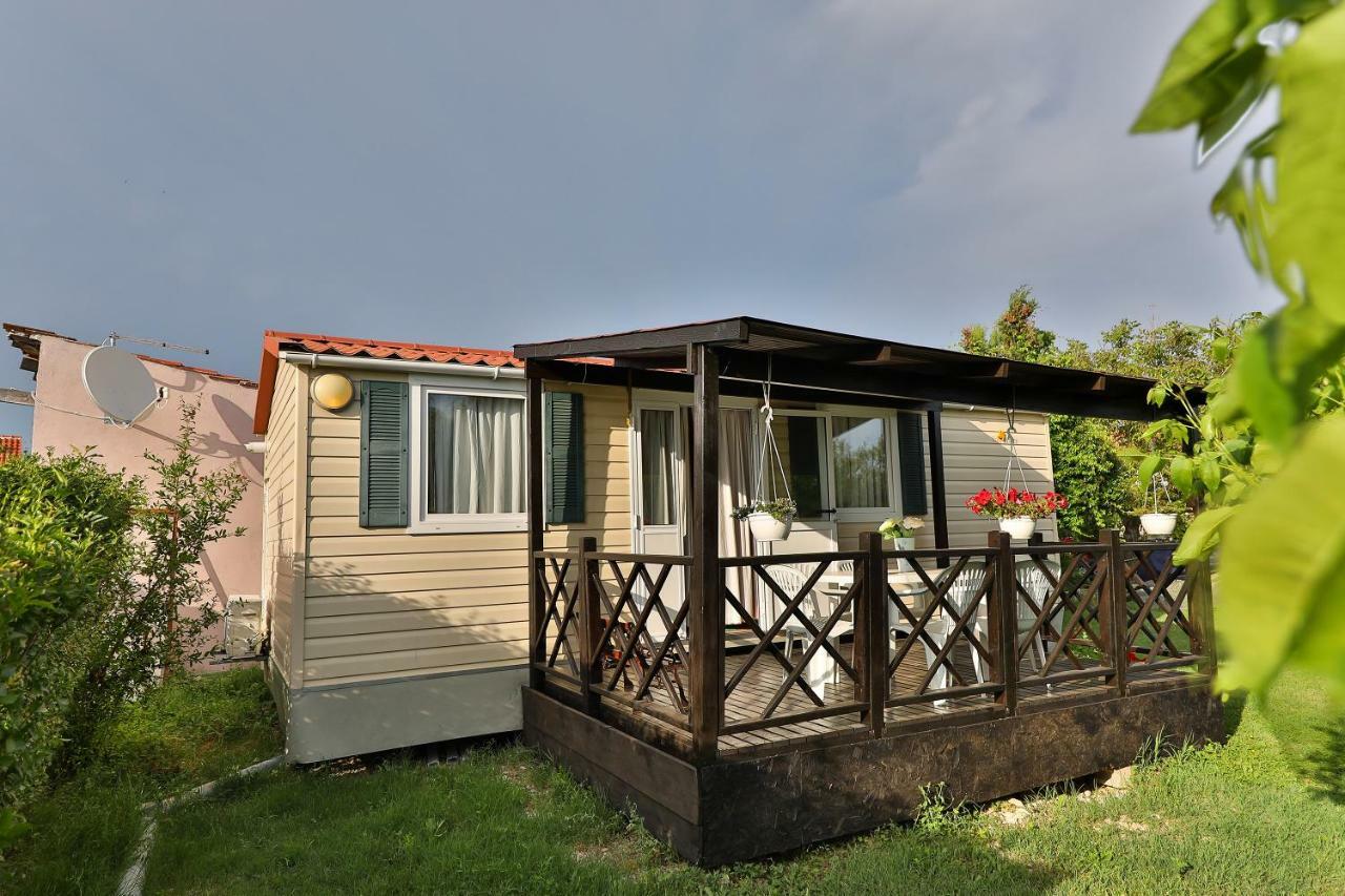 Mobile Home Grbe Нін Екстер'єр фото