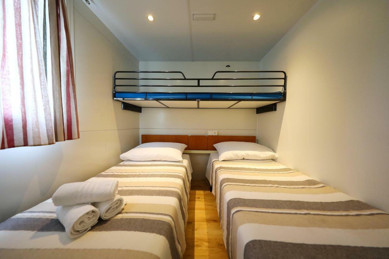 Mobile Home Grbe Нін Екстер'єр фото
