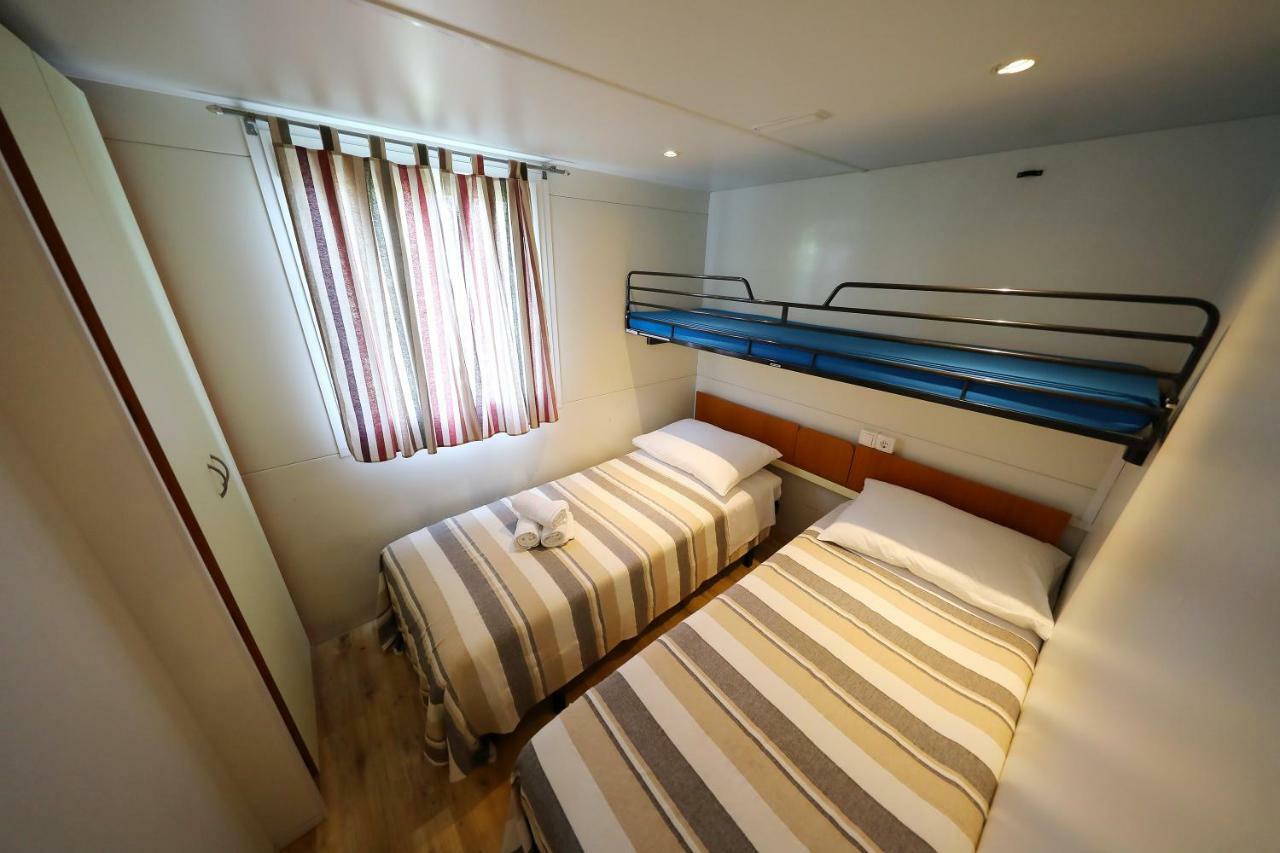 Mobile Home Grbe Нін Екстер'єр фото