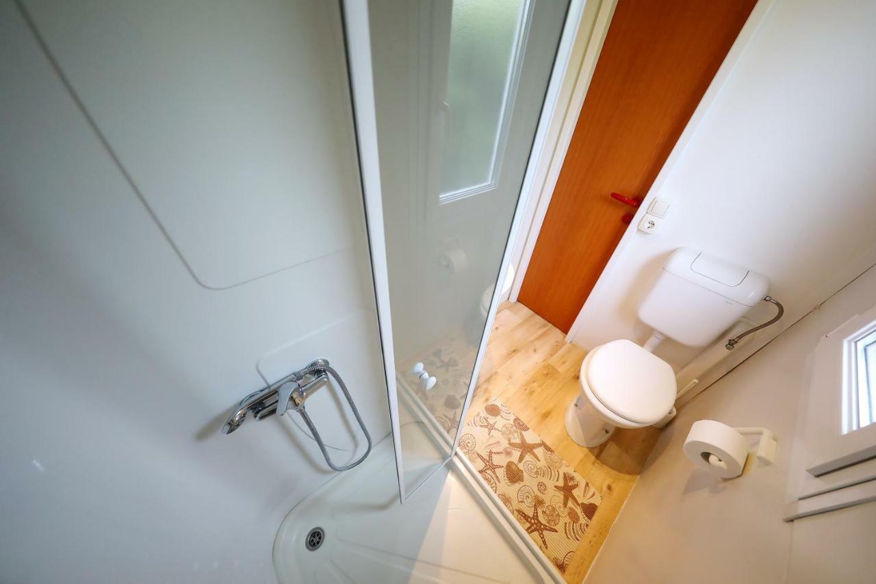 Mobile Home Grbe Нін Екстер'єр фото